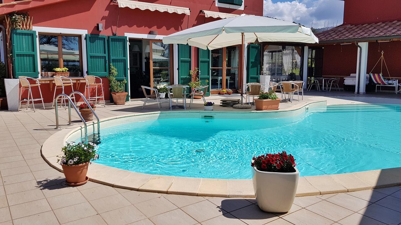 אורבטלו Hotel La Posta Di Torrenova מראה חיצוני תמונה