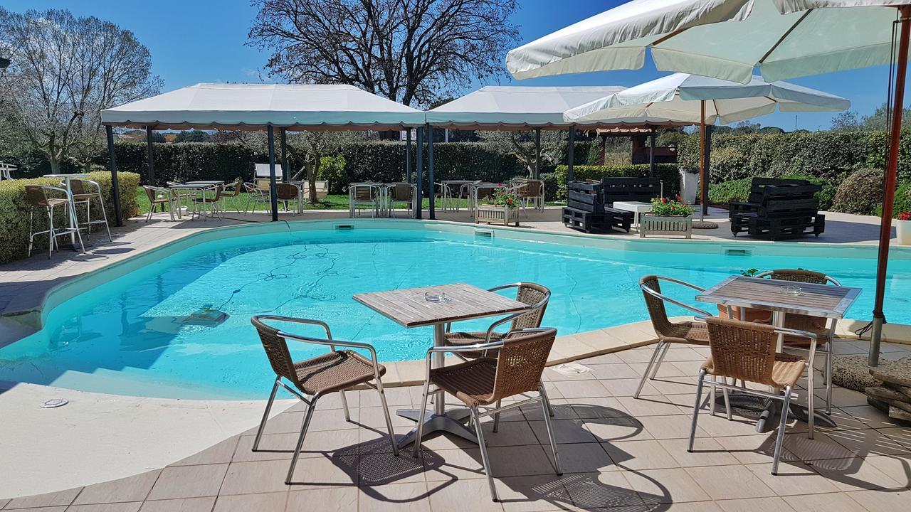 אורבטלו Hotel La Posta Di Torrenova מראה חיצוני תמונה